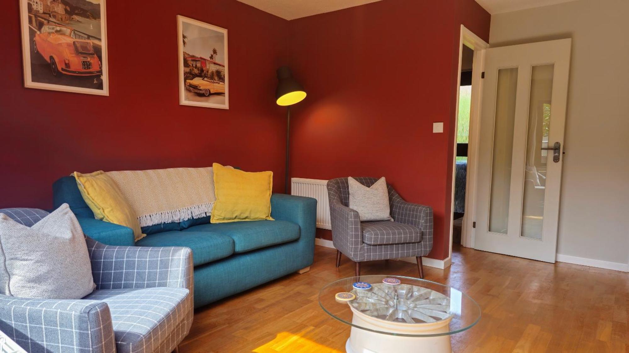 Grassmere - 3 Bed House With Private Garden Horley Dış mekan fotoğraf